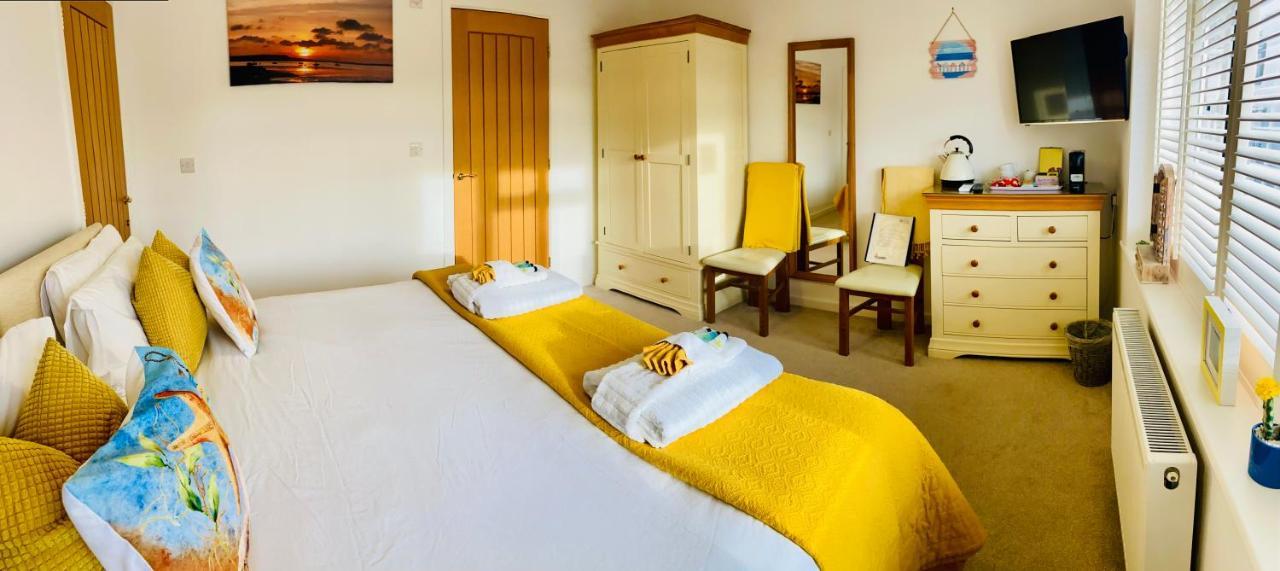 Avon Beach Bed & Breakfast Христчёрч Экстерьер фото